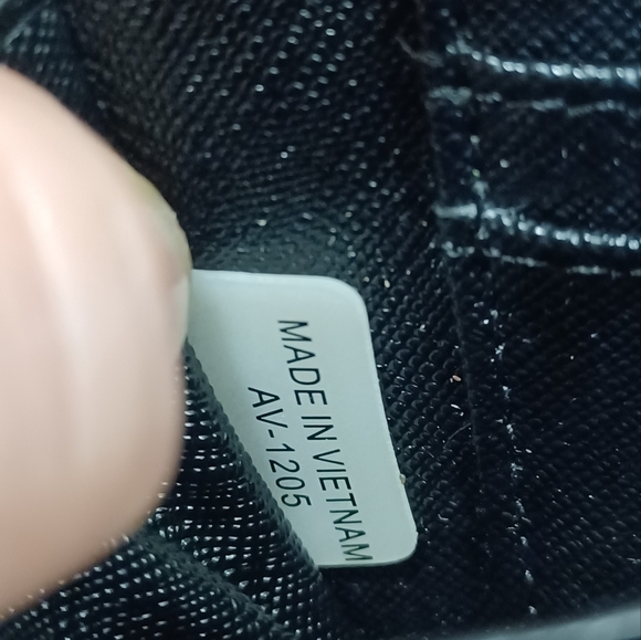 Michael Kors leather wristlet wallet - Picture 5 of 9